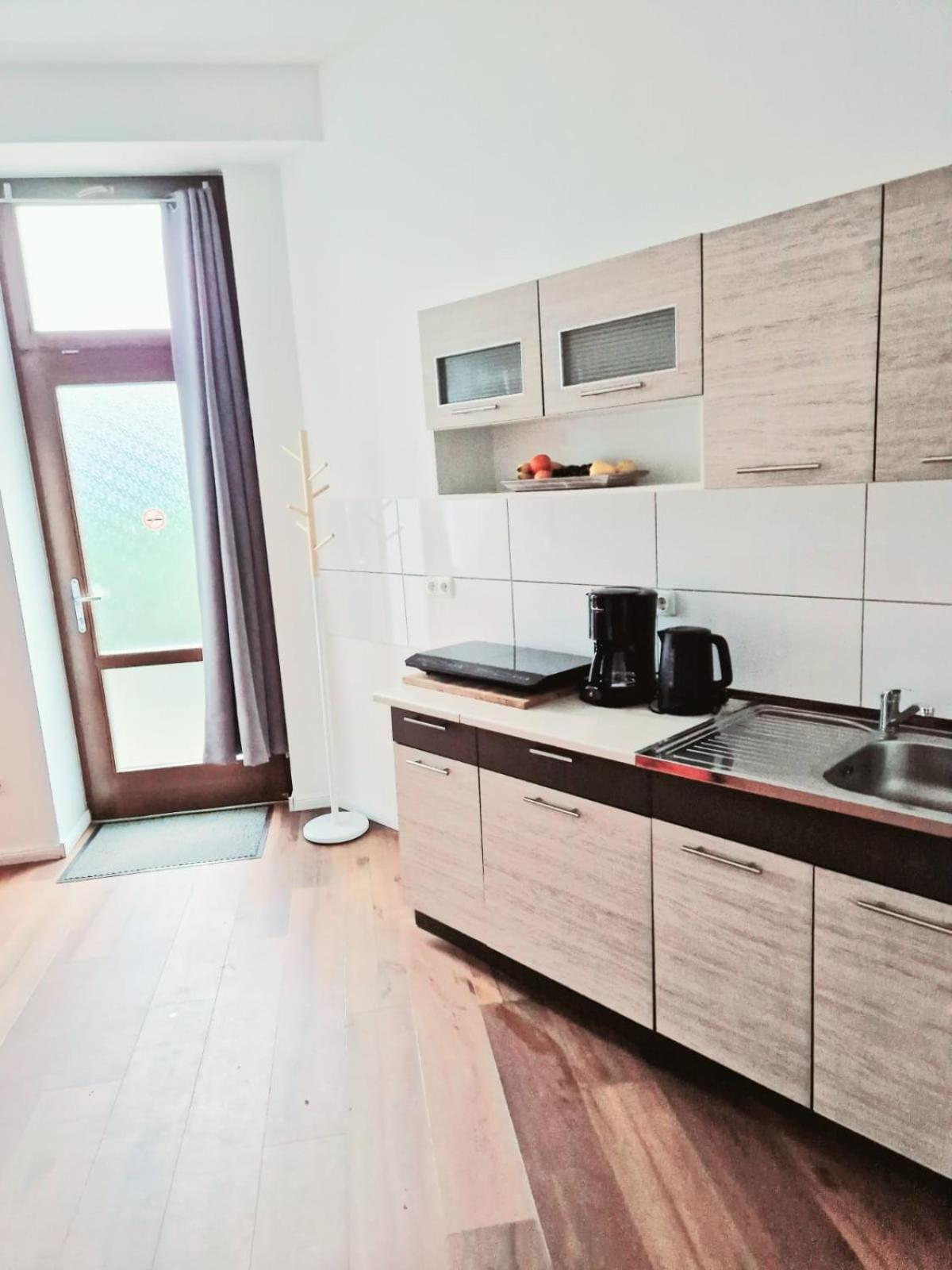 City Studio Apartment For 4, Near Sonnenallee Berlín Exteriér fotografie